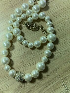 Classic Cream Pearl Necklace with Crystal Accent